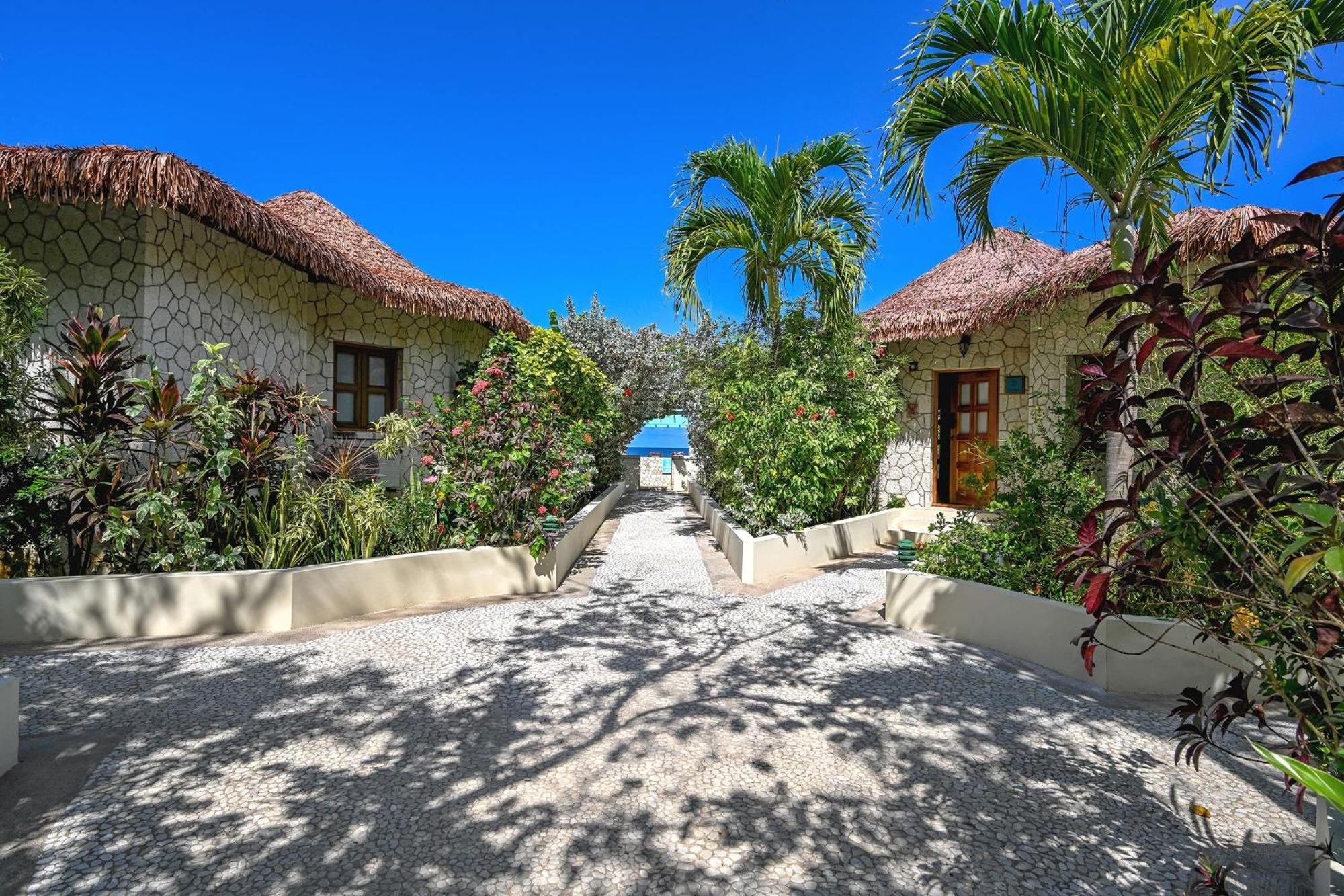 Ocean Cliff Hotel Negril Limited - Adults Only Ngoại thất bức ảnh